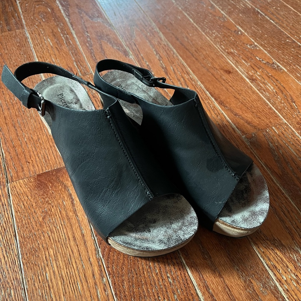 Black leather wedge sandals